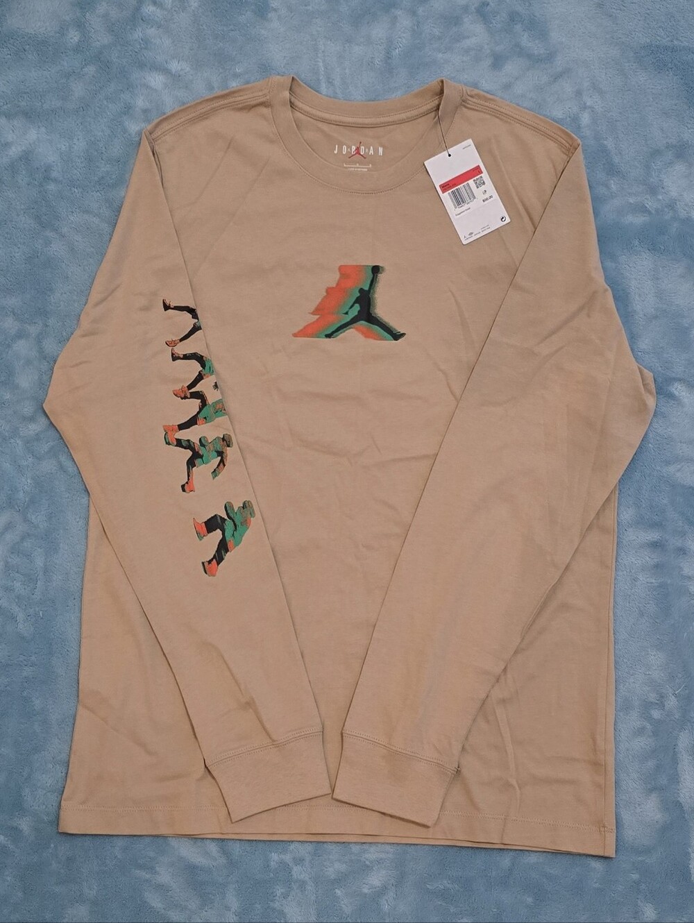 Jordan Men's Long-Sleeve Graphic Tee in Tan